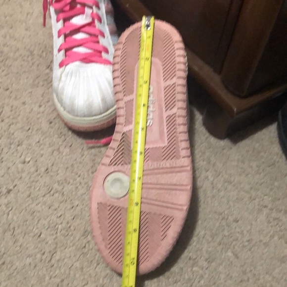 Cute Adidas shoes - Picture 10 of 10